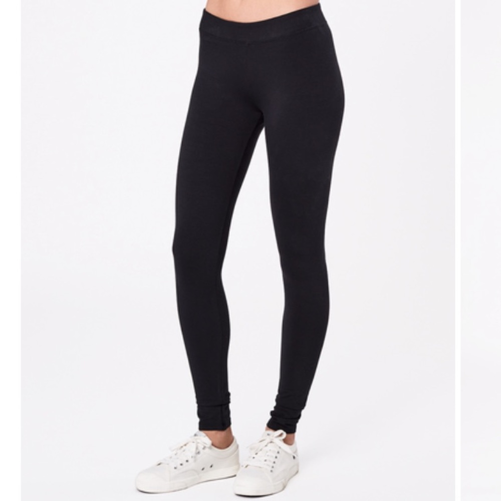 H and M black leggings
